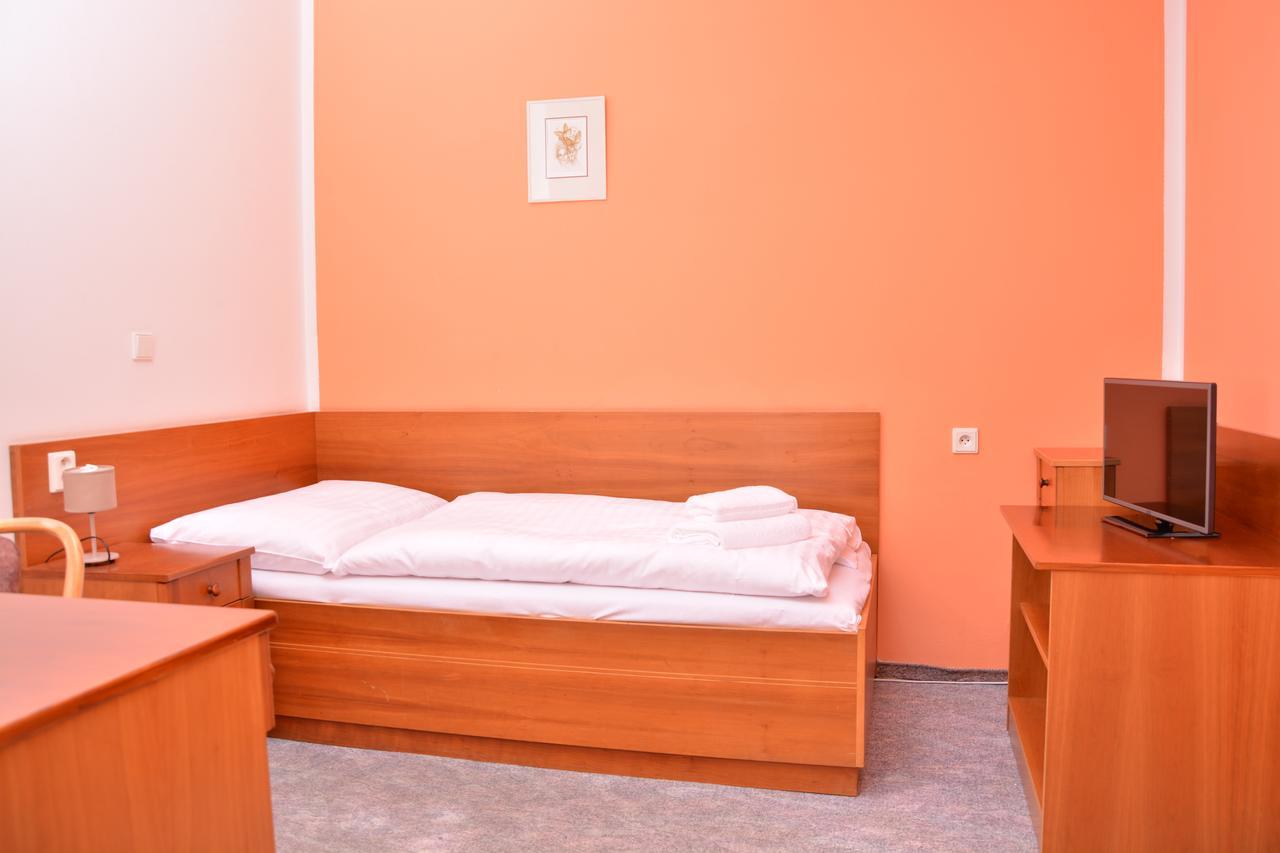 Hotel Pizzeria Istria Velké Losiny Екстериор снимка