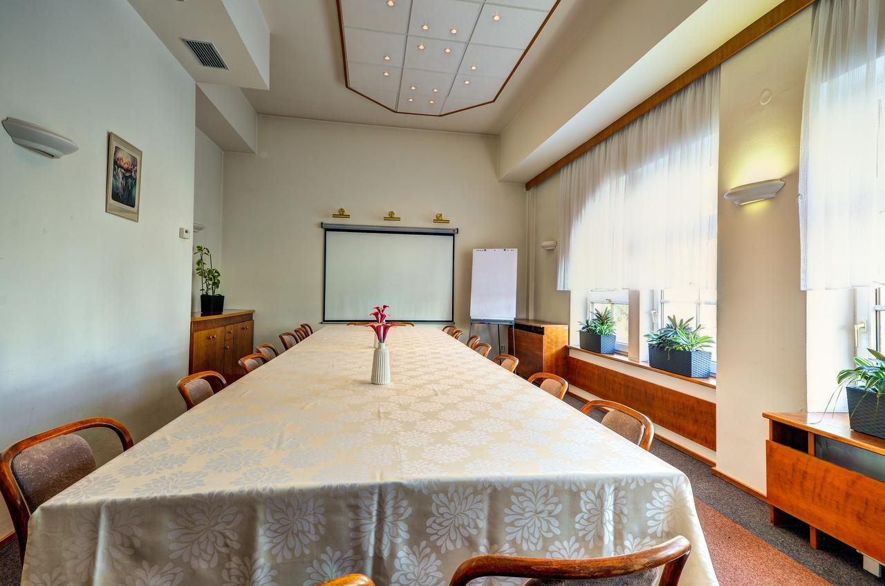 Hotel Pizzeria Istria Velké Losiny Екстериор снимка