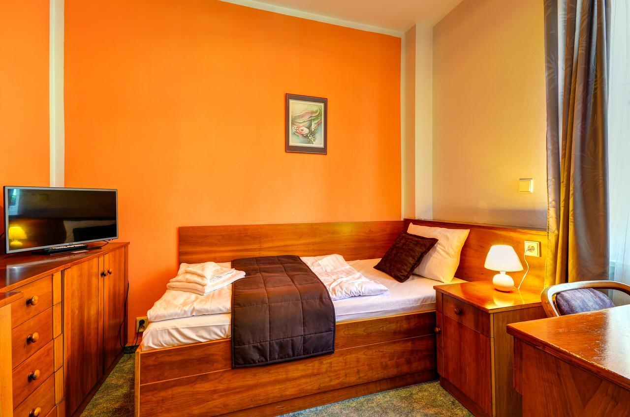 Hotel Pizzeria Istria Velké Losiny Екстериор снимка