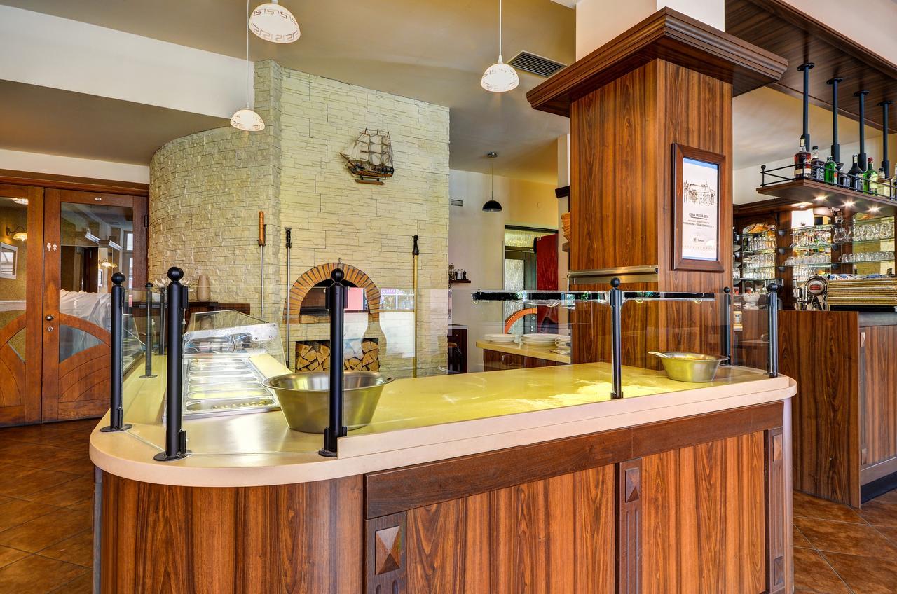 Hotel Pizzeria Istria Velké Losiny Екстериор снимка