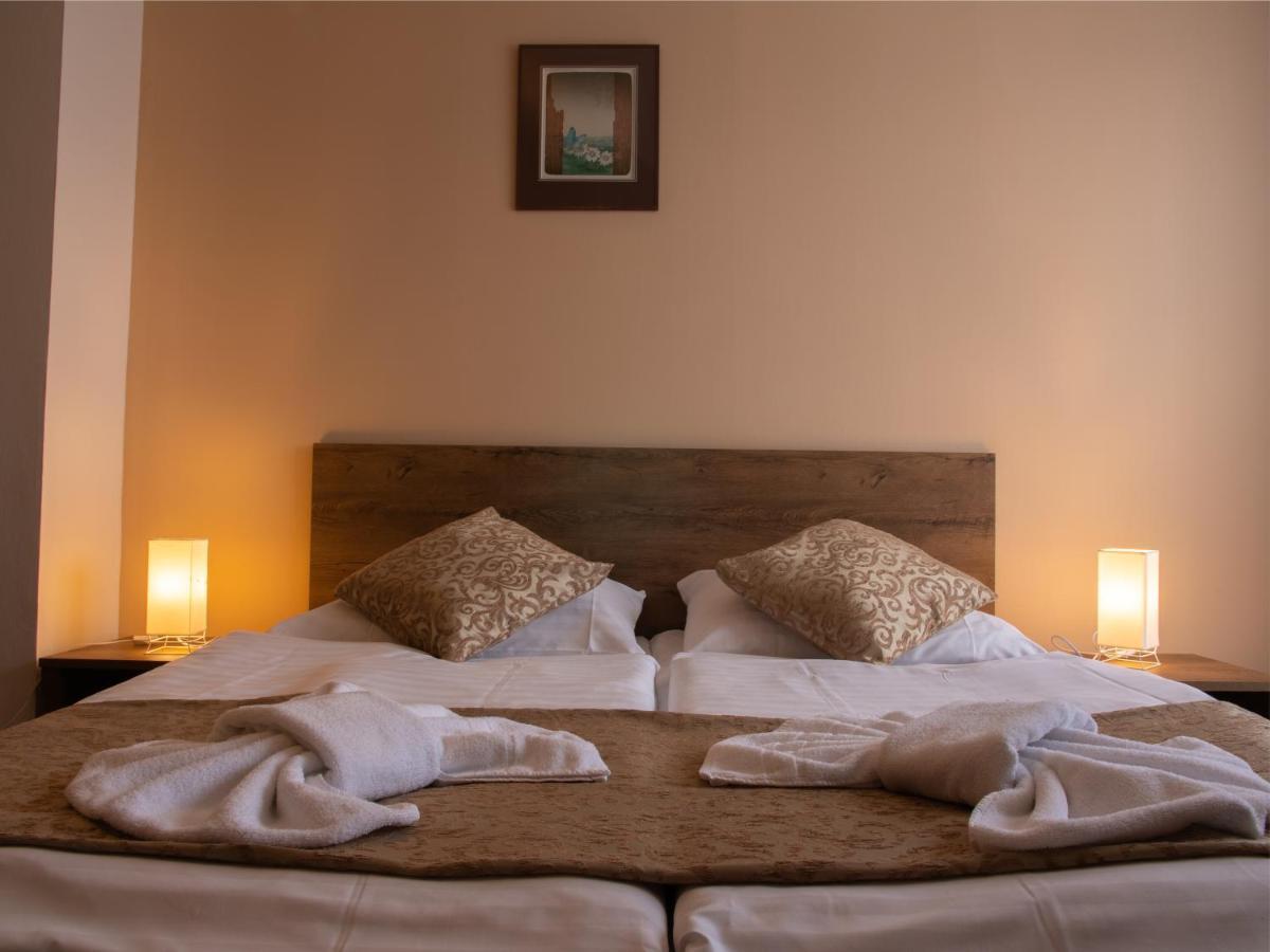 Hotel Pizzeria Istria Velké Losiny Екстериор снимка